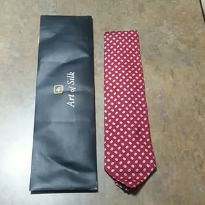 Beauford Tie Tack Silk tie. New with tag still on